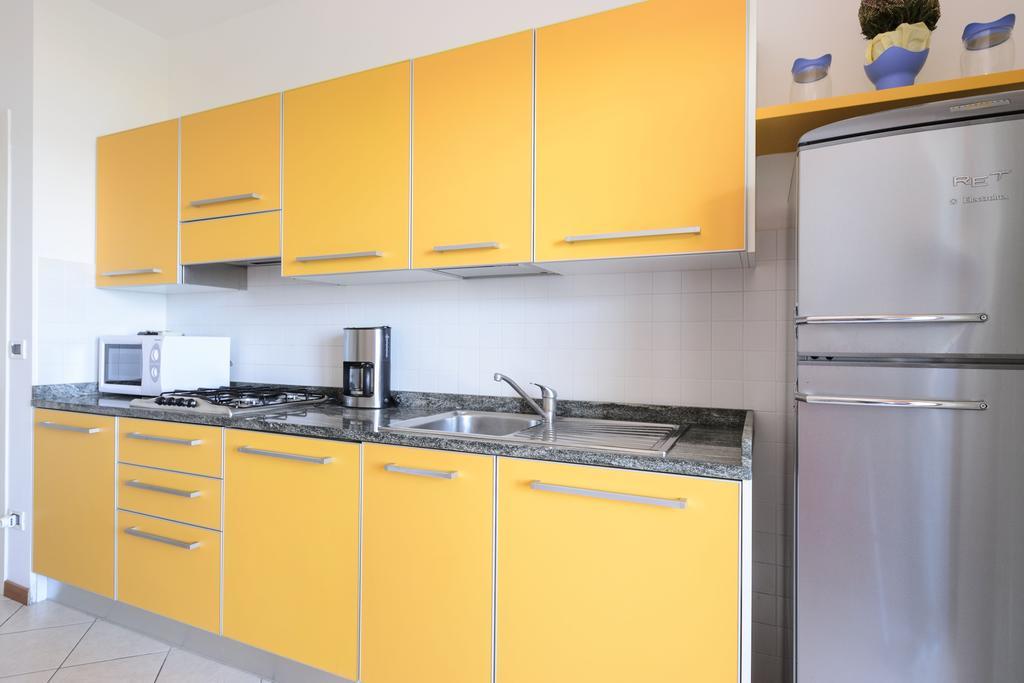 Sunbeach Apartments Lignano Sabbiadoro Buitenkant foto